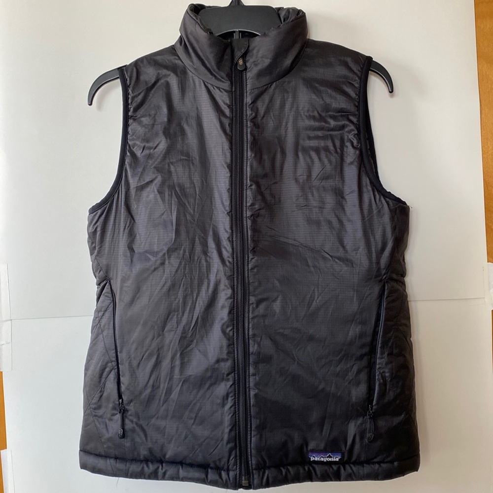 Patagonia Women’s Black Puffer Vest Size Small
